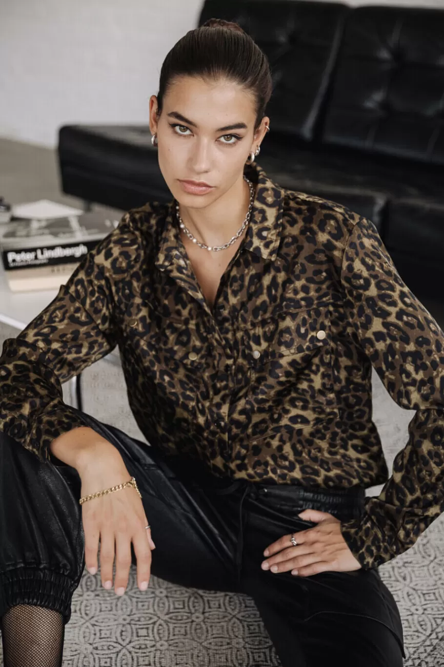 Femme Freeman T. Porter Corina Leopardo