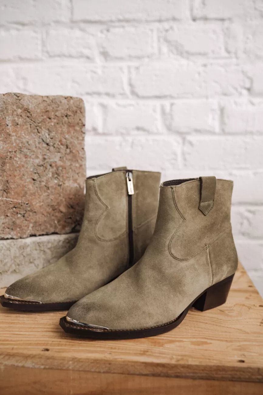 Femme Freeman T. Porter Sixtin Suede